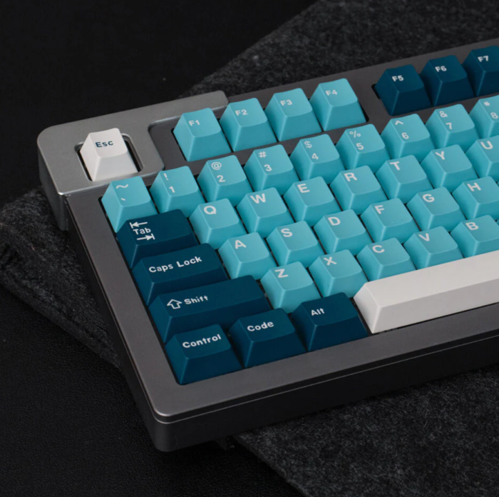 GMK Manta Doubleshot Cherry Profile ABS Keycap Set - Deep Navy and Turquoise - Image 2